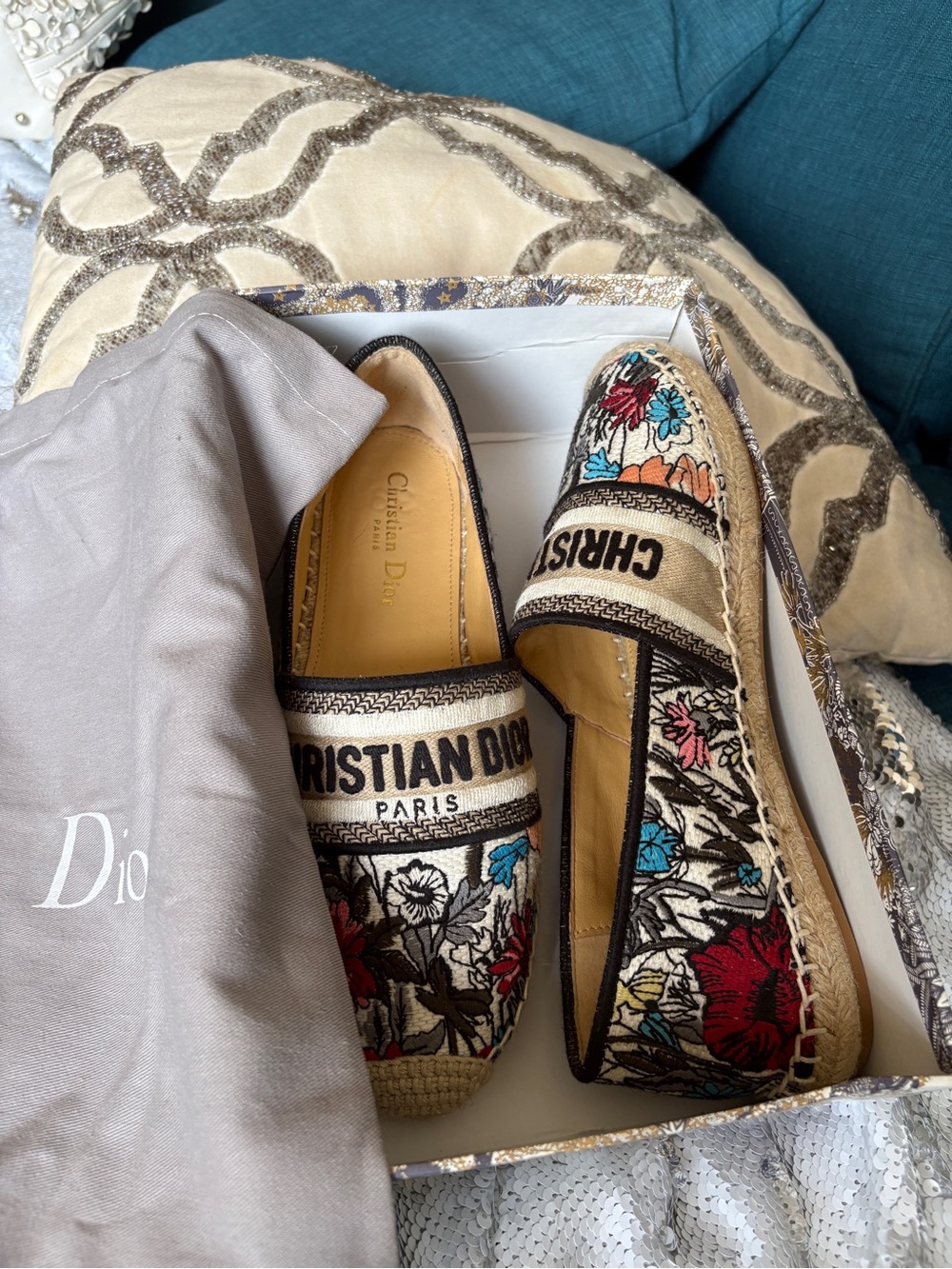 Embroidered Espadrilles - Red, Blue, Pink, Cream, Black - Picture 3 of 8